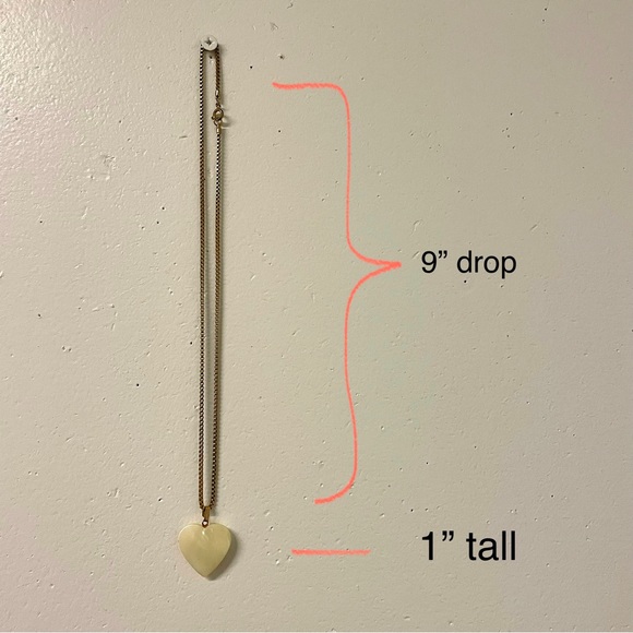 🤍 Heart Necklace - Picture 4 of 11